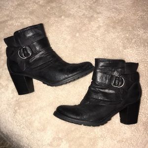 BareTraps Booties